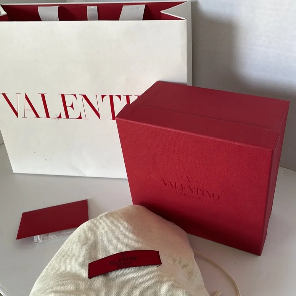 NWT Valentino Garavani Gold Cuff Bracelet. - Picture 8 of 14